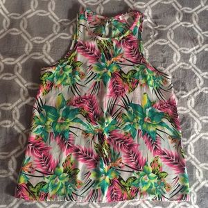 Sleeveless blouse